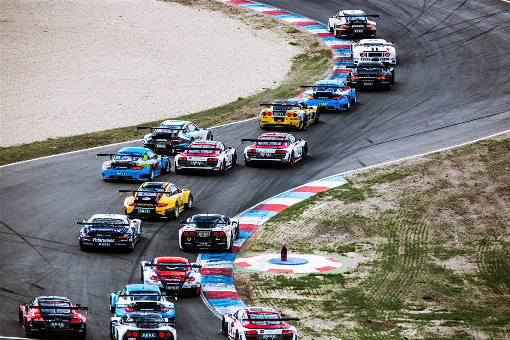 Den tyske ADAC Masters GT-serie er en af de hårdeste i GT-racing med biler fra bl.a. Ferrari, Audi, Porsche, Merceds og Corvette